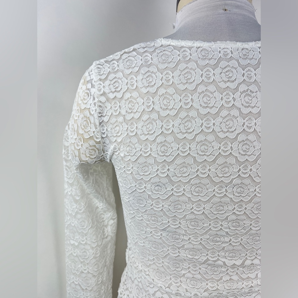 454B. Floral Lace Ruched Long Sleeve Top - Picture 4 of 6